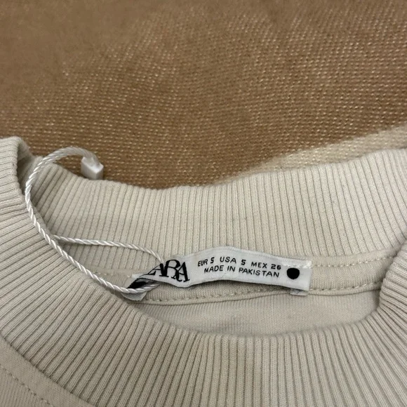 Zara Cream Women's Sweater - Picture 3 of 4